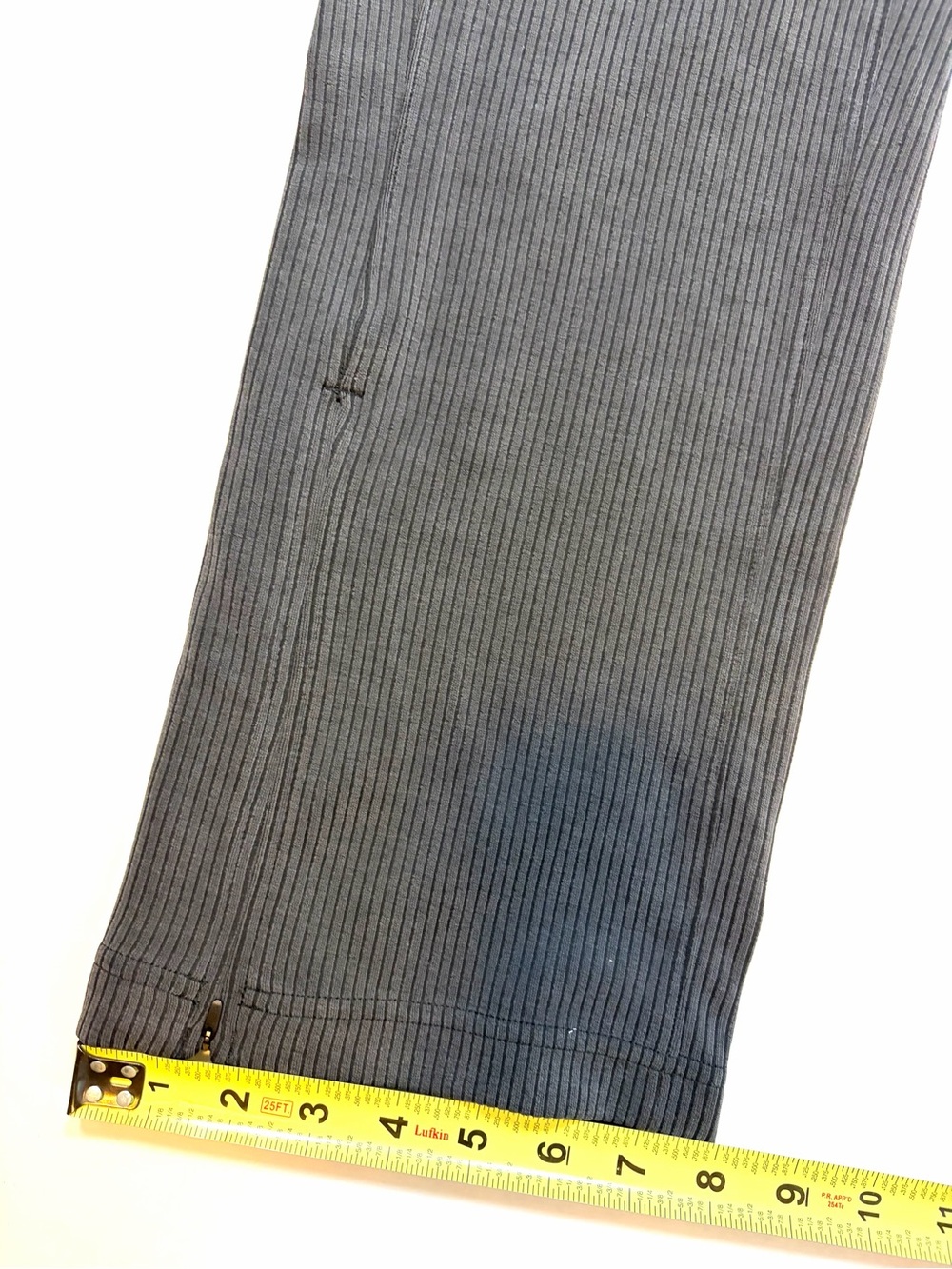 NWT!Lululemon Ribbed Softstreme Zip-Leg
High-Rise Cropped Pants 25" Sz:10 Black - Picture 9 of 12